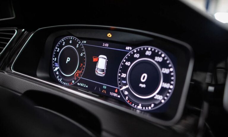 Check Engine w Volkswagenie: Przyczyny, diagnoza i rozwiązania