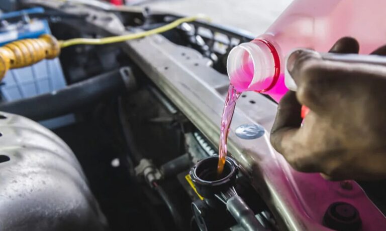 Jaki płyn chłodniczy do Toyoty? – Kompletny poradnik
