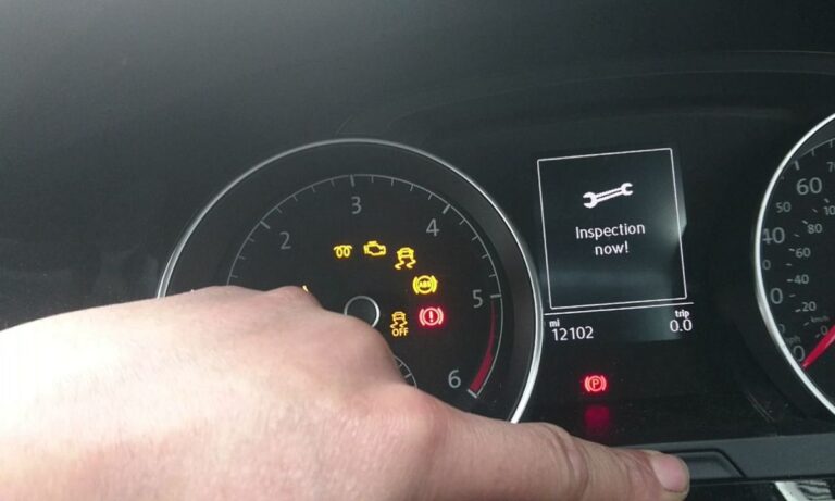 Jak skasować inspekcję olejową w Volkswagen Golf – instrukcja krok po kroku dla wszystkich generacji