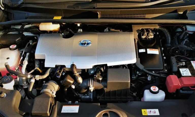 Silnik 2ZR-FE, 2ZR-FAE i 2ZR-FXE – Czy to najlepszy benzyniak Toyoty ostatnich lat?