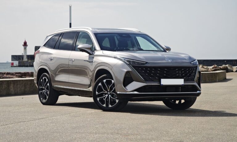 Nowy MG S9 – ogromny 7-osobowy PHEV, który miażdży konkurencję ceną i przestrzenią