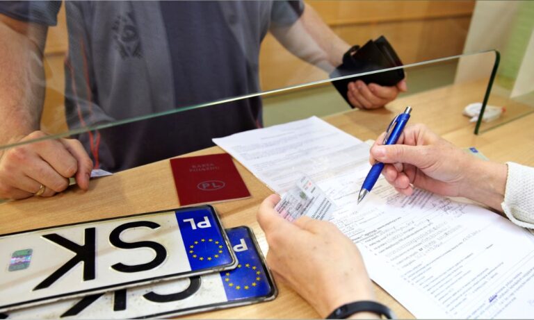 Rejestracja auta od 10 czerwca 2026 – koniec z zdejmowaniem tablic i nowe zasady